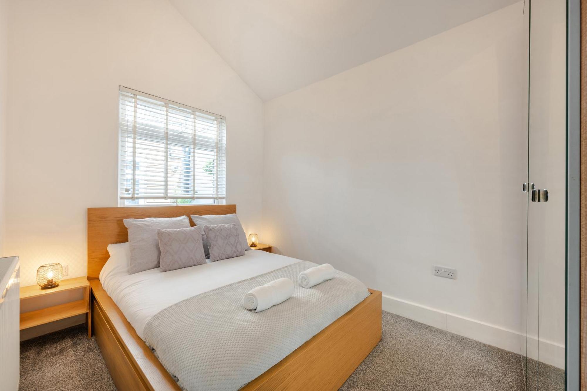 Stylish Two Bedroom Apartment By Central London With Garden Экстерьер фото