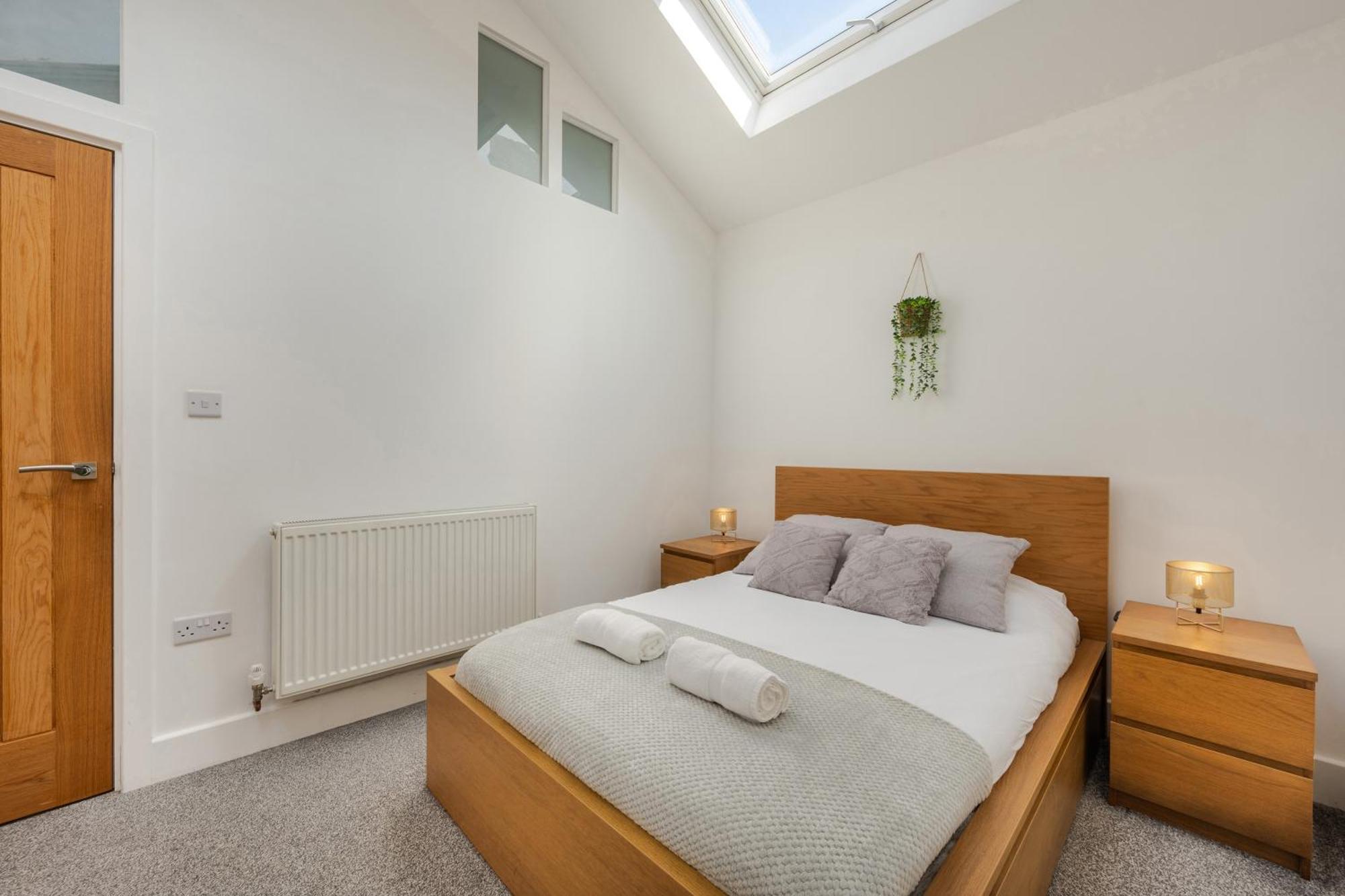 Stylish Two Bedroom Apartment By Central London With Garden Экстерьер фото