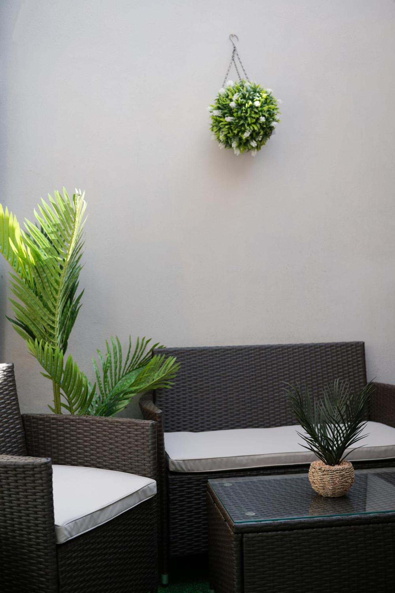 Stylish Two Bedroom Apartment By Central London With Garden Экстерьер фото
